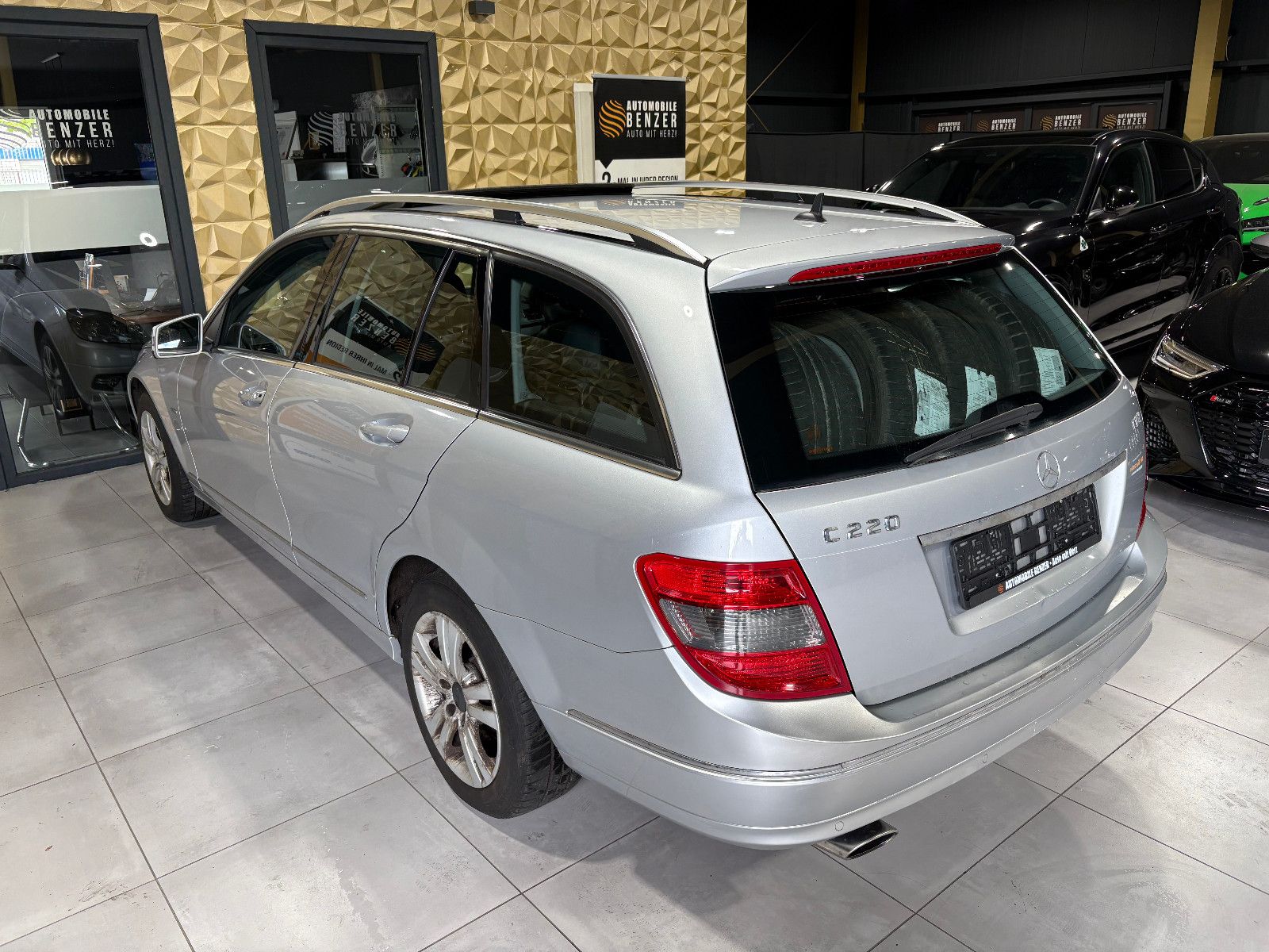 Fahrzeugabbildung Mercedes-Benz C 220 T-Modell T CDI/8-FACH/PANO/SHZ/AUTOMATIK/