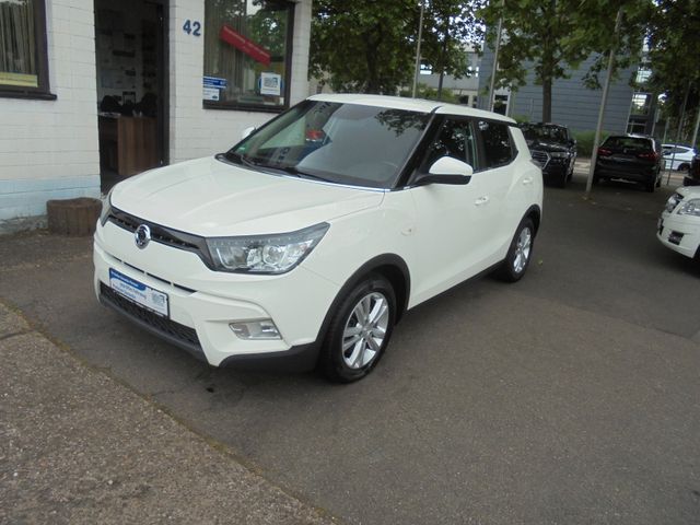 Ssangyong Tivoli 1.6 e-XDi 160 QUARTZ 4WD"NAVI-KLIMATR."