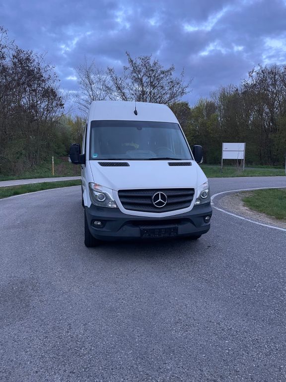 Image of Mercedes-Benz Sprinter