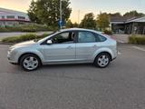Ford focus 1.6i 16V Style/sehr gepflegt Re... - Ford Focus: 16v