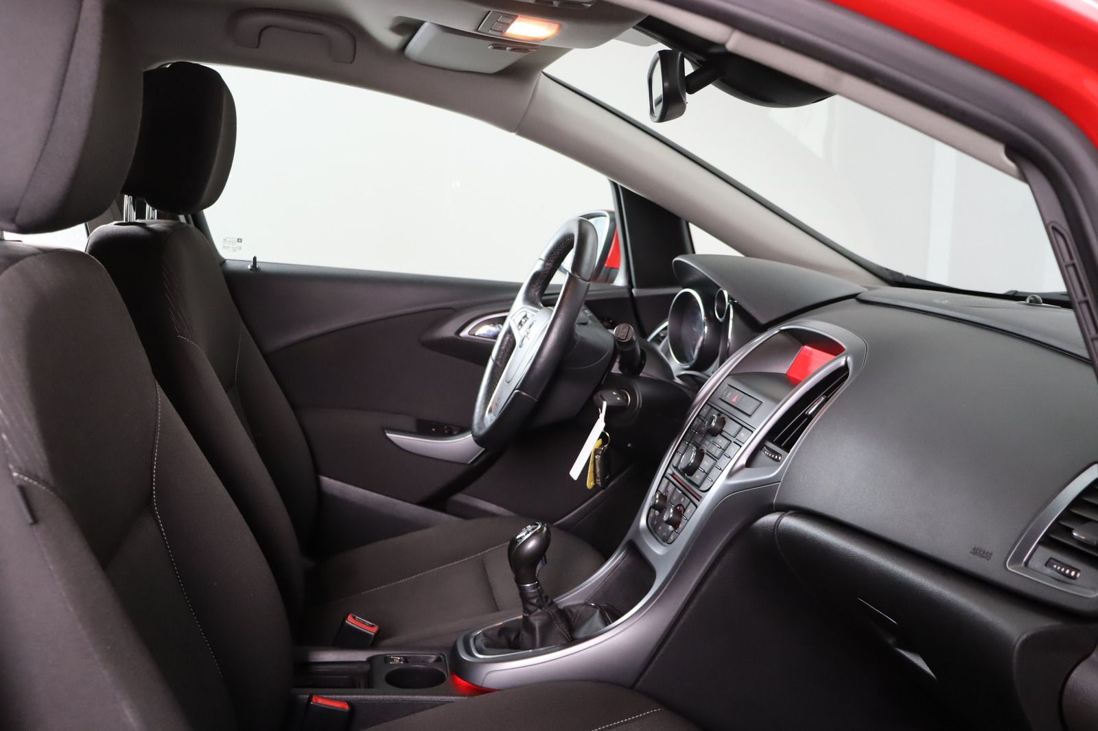 Fahrzeugabbildung Opel Astra 1.4 Turbo Edition * HU 02.2027 * AHK