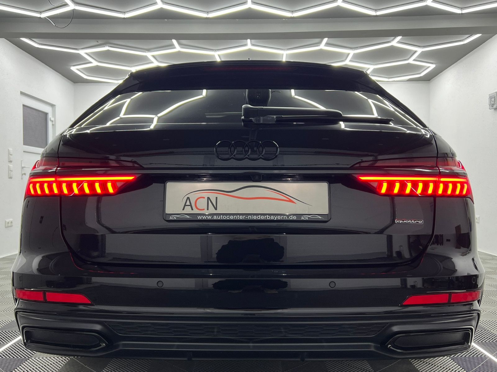 Fahrzeugabbildung Audi A6 Avant 50 TDI Quattro S-LINE SPORT/PANO/AHK/AC