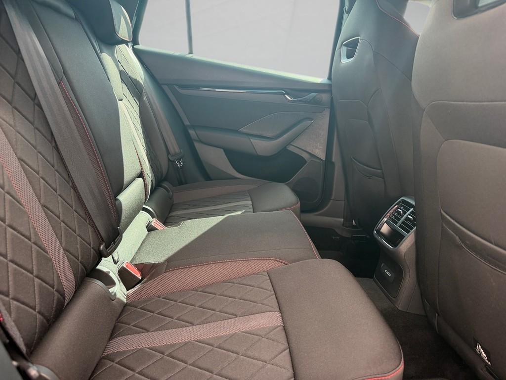 Skoda Octavia Combi 2,0 TD RS DSG, миниатюра 12