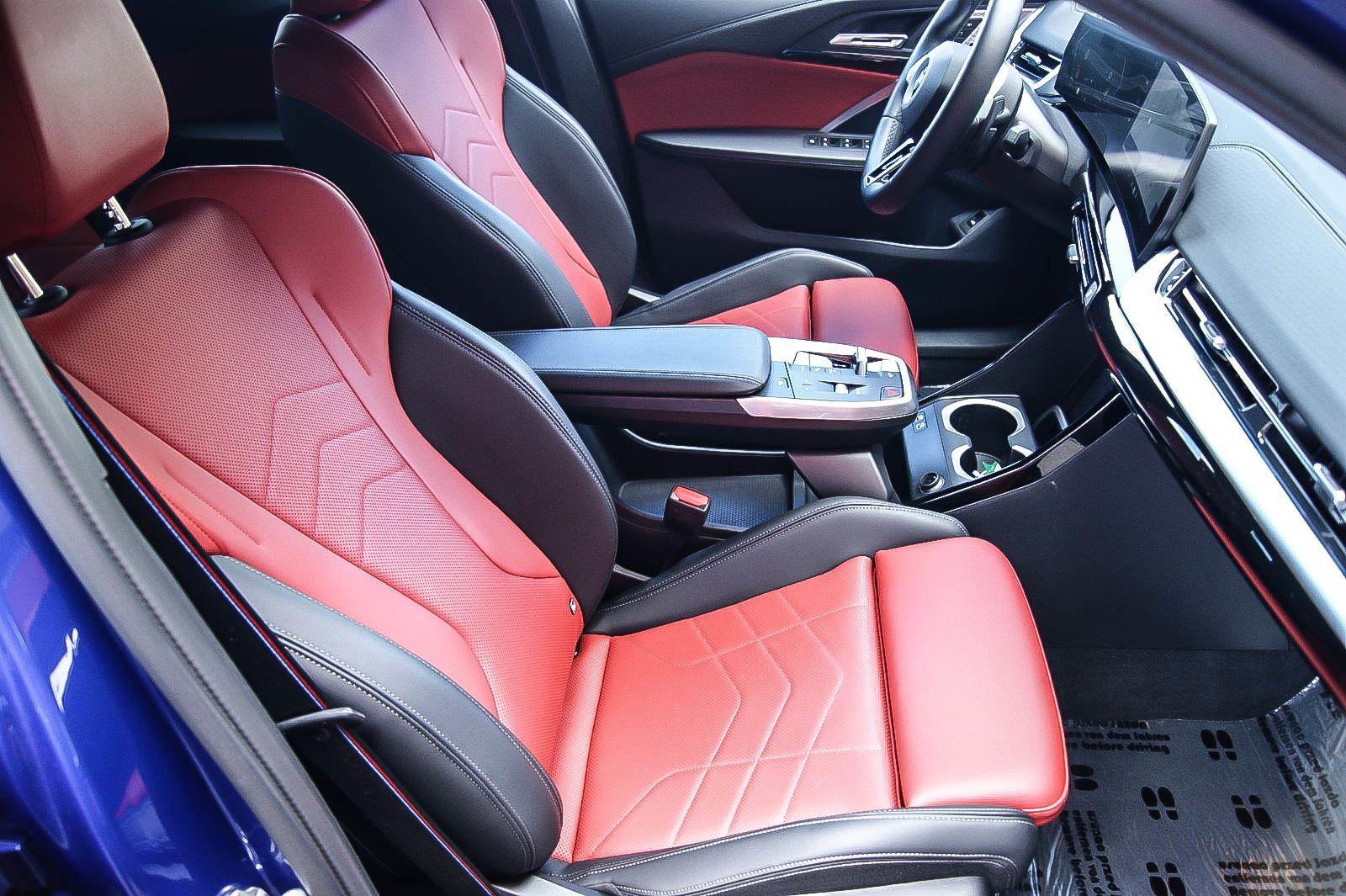 Fahrzeugabbildung BMW X2 20 i sDrive M Sport Pro IconicGlow Coral Rot