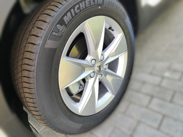 VOLVO XC 40 (Bild 9 von Array)