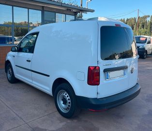Volkswagen Caddy - 4