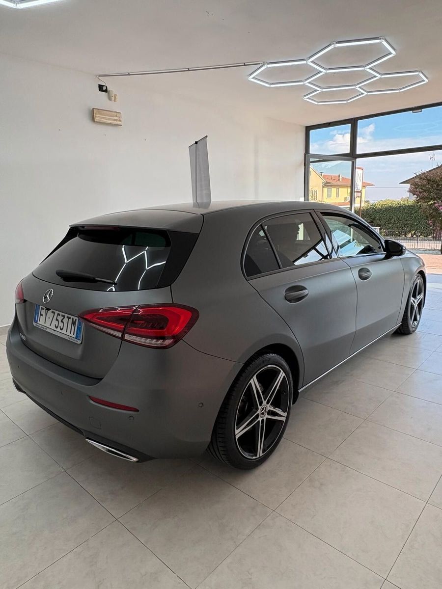 Mercedes-Benz Mercedes-benz A 180 Premium imagem 3