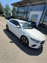 Mercedes-Benz A 180 DCT -