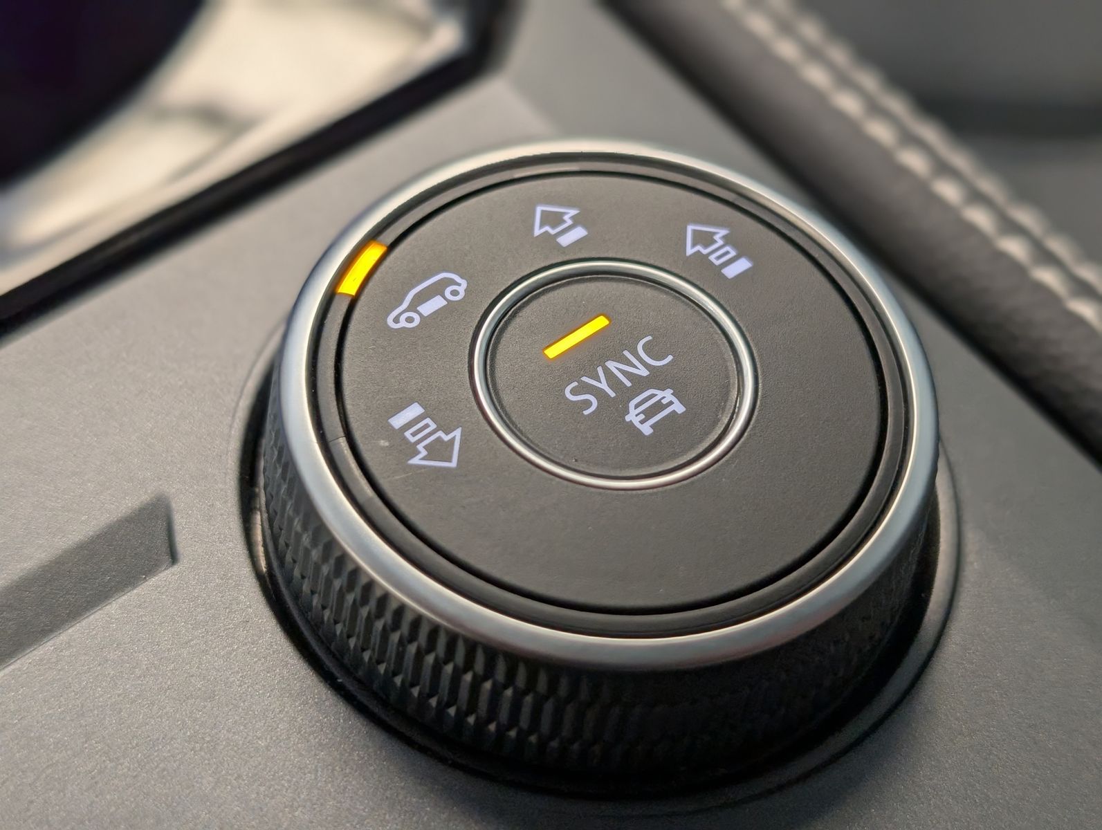 Fahrzeugabbildung Volkswagen Touareg 3.0TDI 4M R-Line VOLL Black 22" UPE 114T