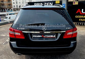 Mercedes E 200 - 4