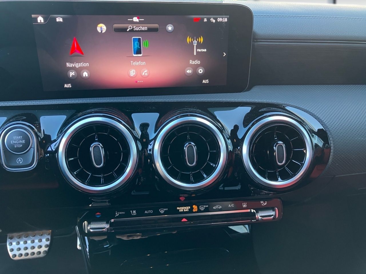 Fahrzeugabbildung Mercedes-Benz A 220 d 360 ACC AUT Fernlichtass. KlimaA LM Navi