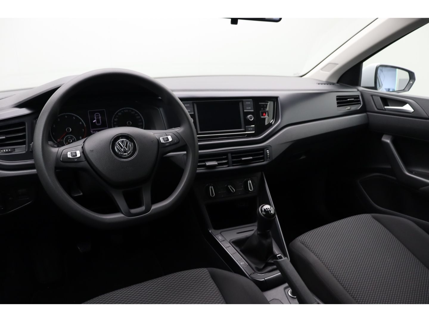 Fahrzeugabbildung Volkswagen Polo 1.0 VI Trendline Multifunktion SHZ