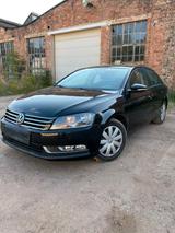Volkswagen Passat B7, 2014, mit Automatikg... - VW Passat Gebrauchtwagen in Chemnitz