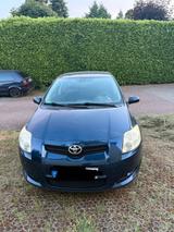 Toyota Auris zu verkaufen - Toyota Auris Gebrauchtwagen in Köln