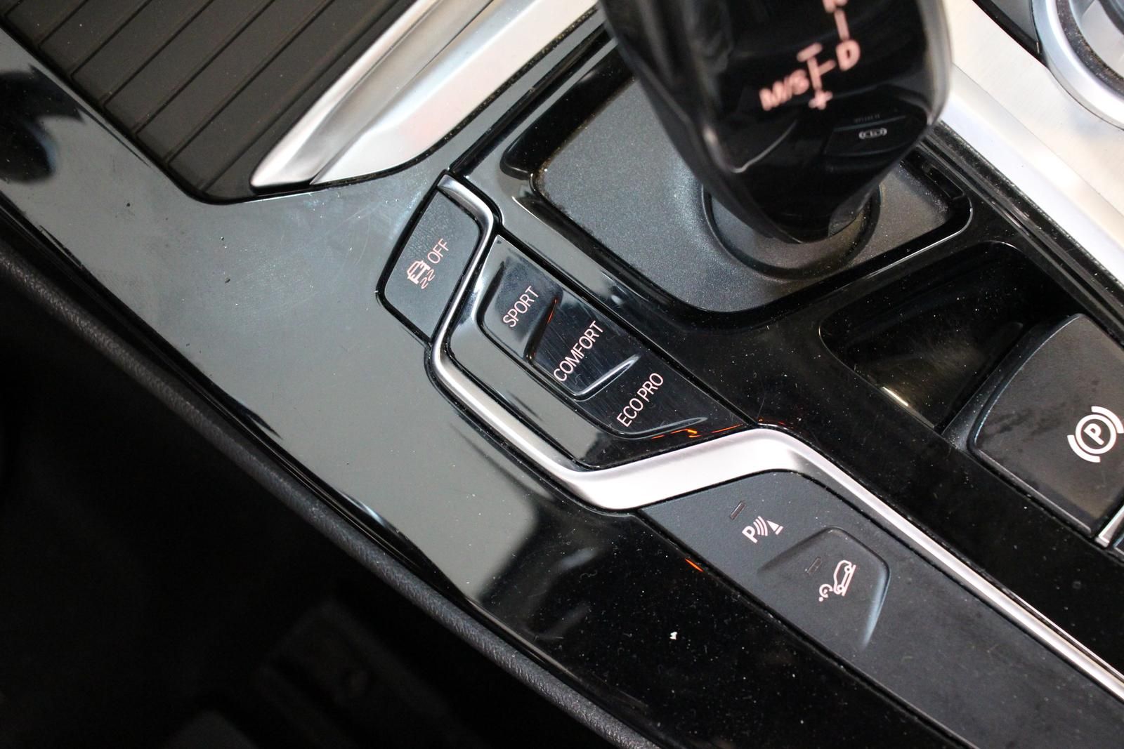 BMW X3 xDrive 20 i Advantage LED KAMERA AHK S.HEFT foto 24