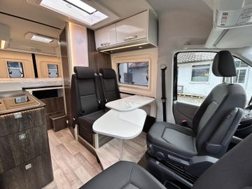 Westfalia Sven Hedin LIMITED 177PS Markise ACC Winterpaket