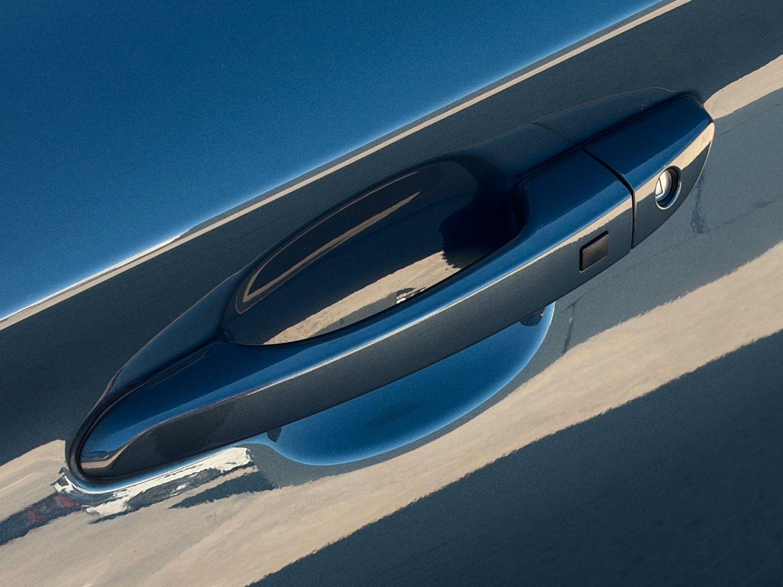 Fahrzeugabbildung Hyundai KONA E Trend SHZ LHZ ACC LKA LFA KRELL CarPlay