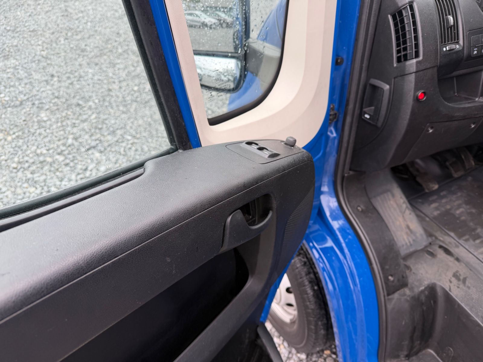 Fahrzeugabbildung Peugeot Boxer Koffer LBW