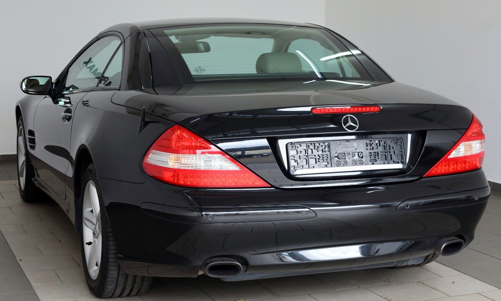 Fahrzeugabbildung Mercedes-Benz SL 350 Leder,Navi,Xenon,SH+Belüftung,PDC
