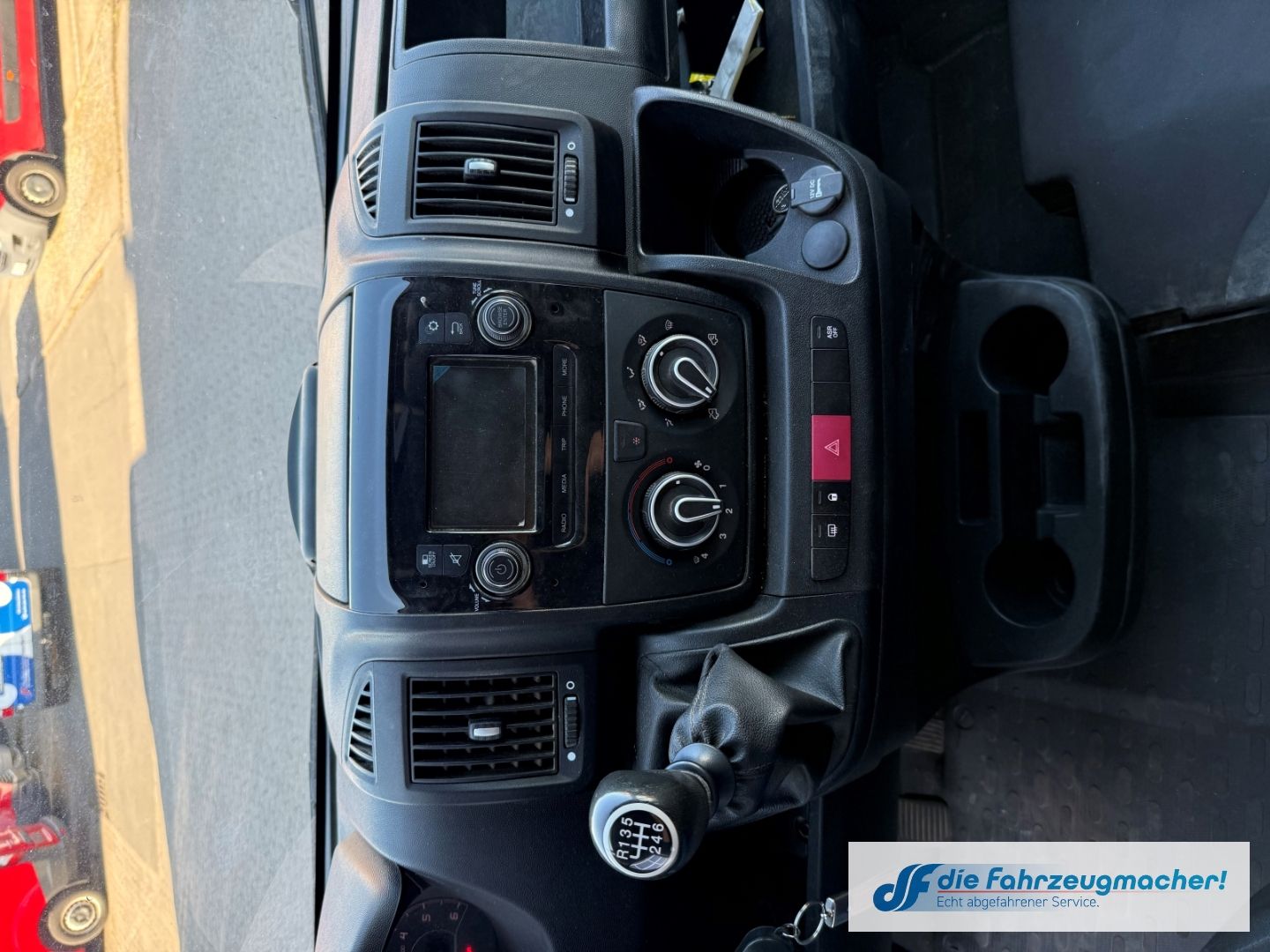 Fahrzeugabbildung Citroën Jumper Pritsche Doka 35 L3 Heavy Motorschaden HD