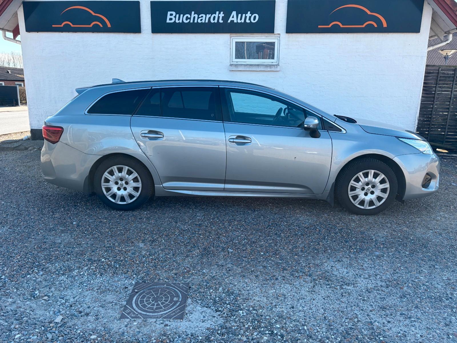 Toyota Avensis T2 Selected