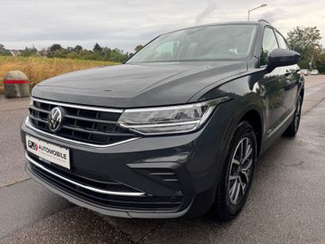 Volkswagen Tiguan - 2