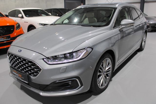 Ford Mondeo Turnier Vignale/SHZ/SBL/NAVI/LED/LEDER/AH