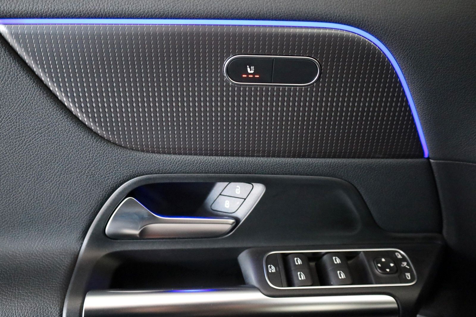 Fahrzeugabbildung Mercedes-Benz GLA 200 Progressive,Leder,Navi,LED,SH,Kamera,AHK