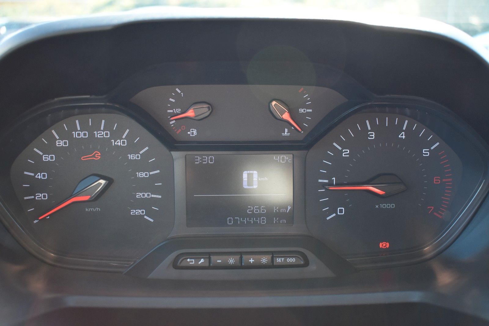 Fahrzeugabbildung Peugeot Partner Pro L2 /PDC/Schiebetür/Anhänger/Klima