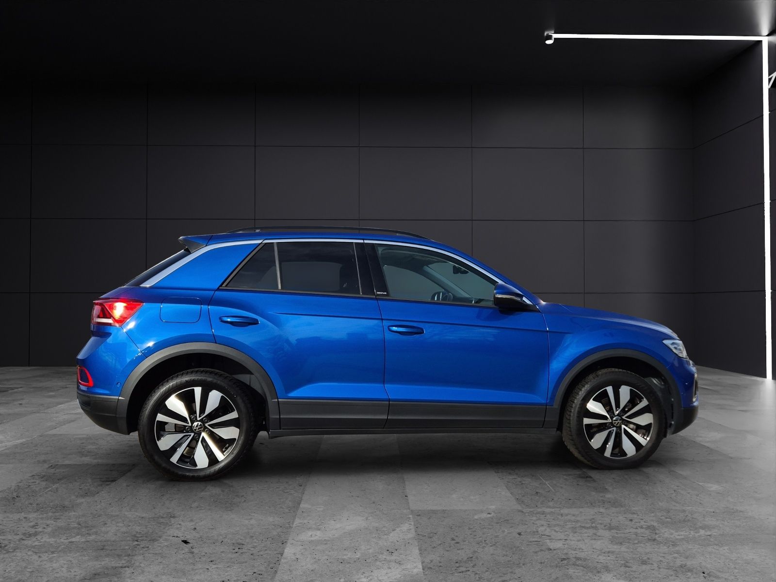 Fahrzeugabbildung Volkswagen T-Roc TSI Move AHK Navi LED AID ACC Park-Assist