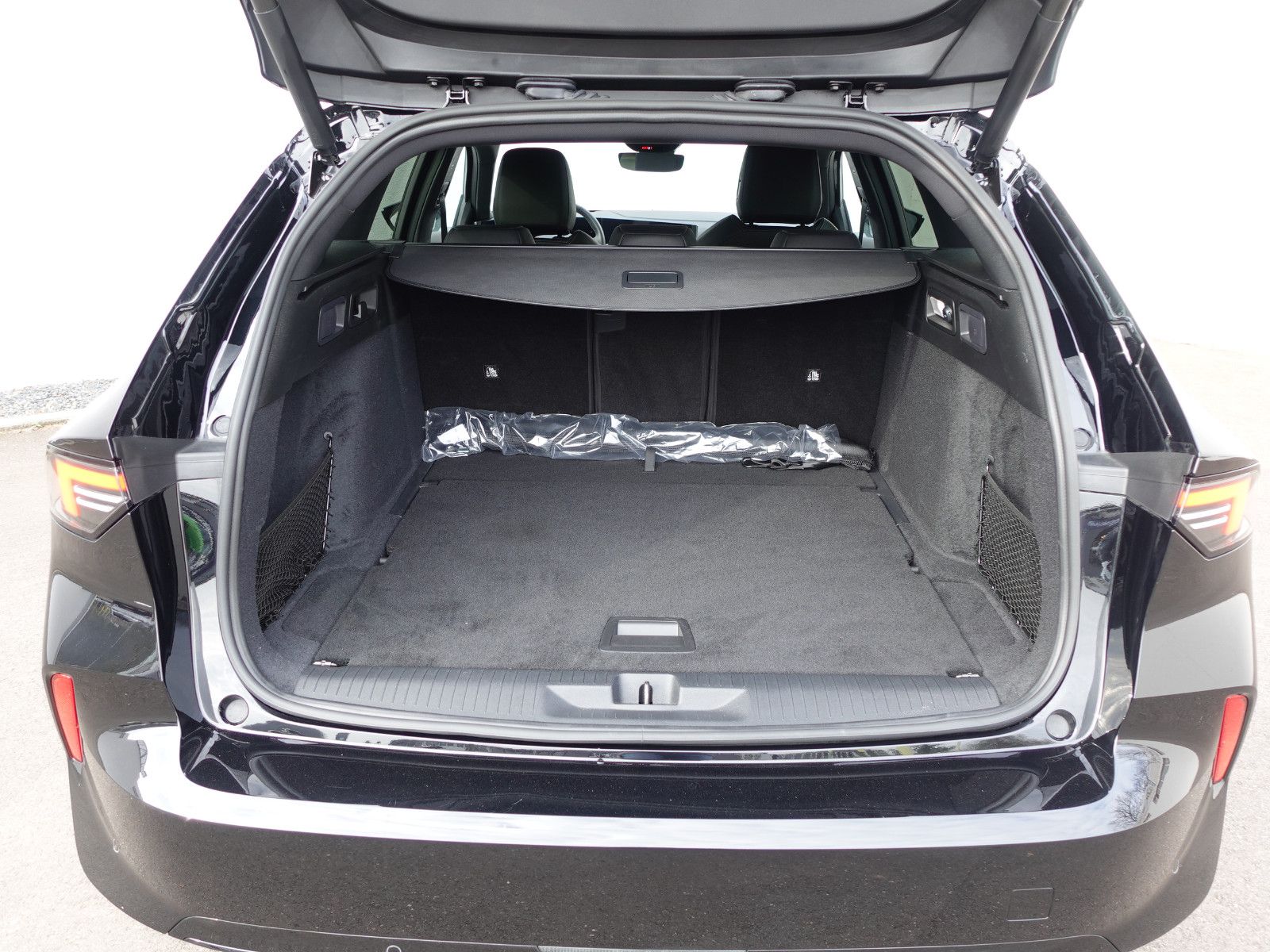 Fahrzeugabbildung Opel Astra ST 1.2Turbo GS Schiebedach,PDC,Kamera,SHZ