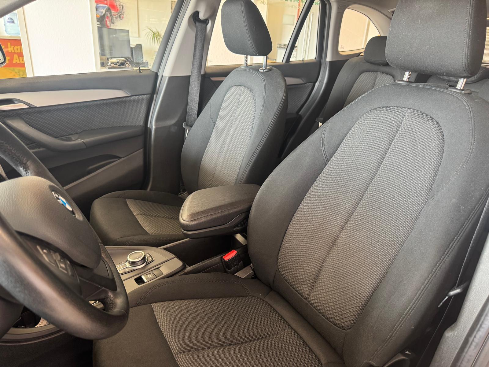 BMW X1 Baureihe 18i / NAVI/ SCHECKHEFT / LED /, миниатюра 18