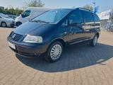 Volkswagen Sharan  Automatik Cruise GARANTIE KLIMATRONIC - VW Sharan in Duisburg