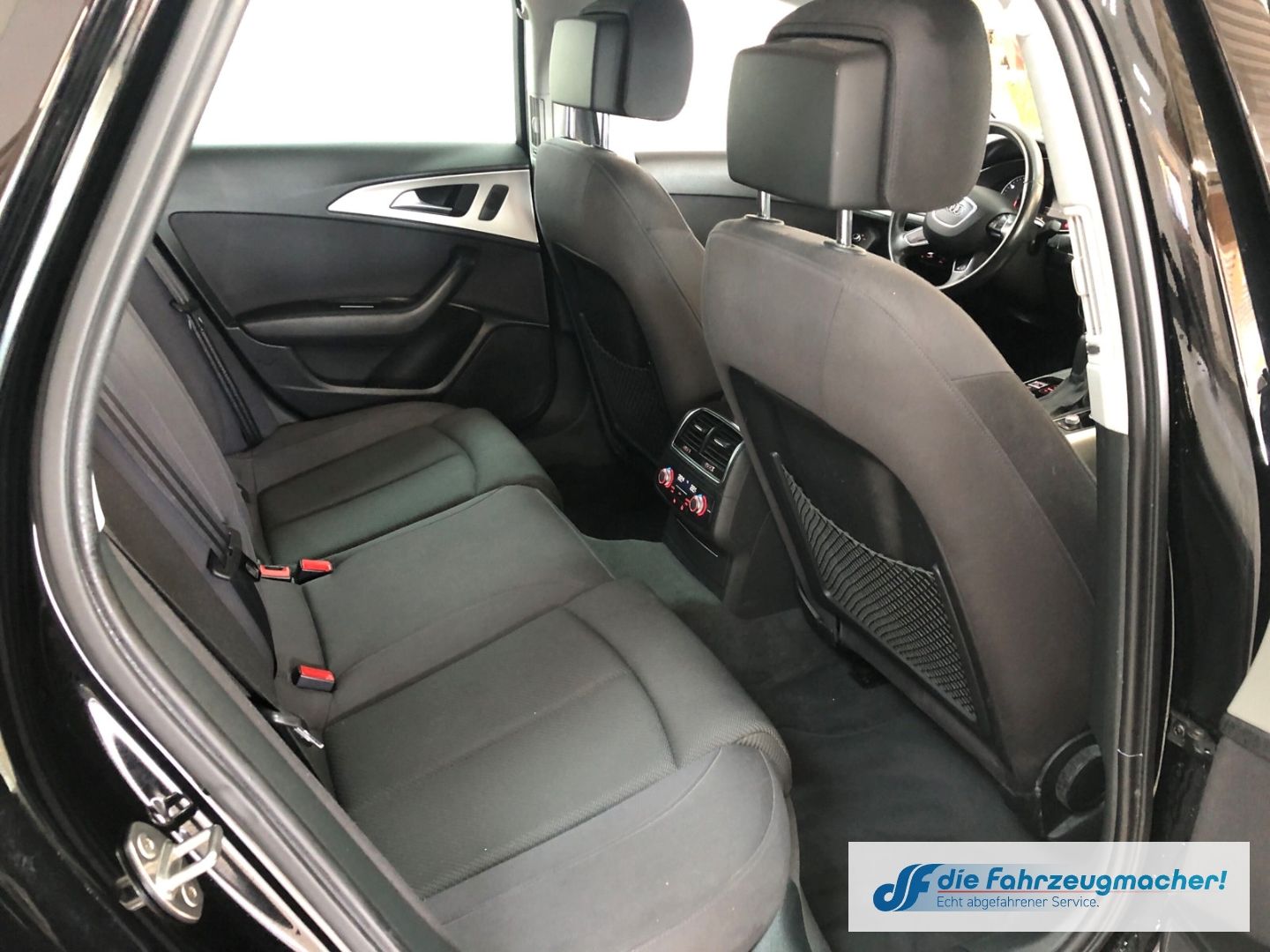Fahrzeugabbildung Audi A6 Avant 2.0 TDI ultra Navi Bi-Xenon El. Heckkla