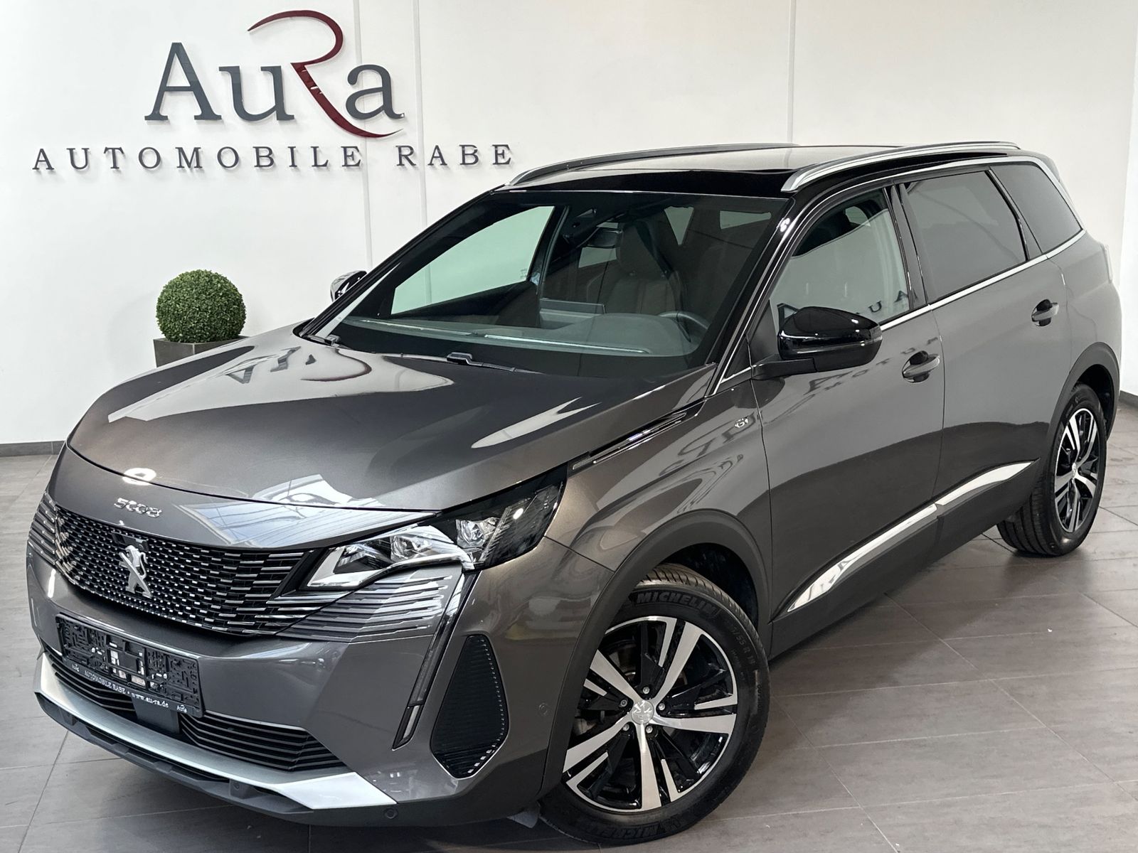Peugeot 5008 Hybrid 136 e-DSC GT NAV+LED+PANO+AHK