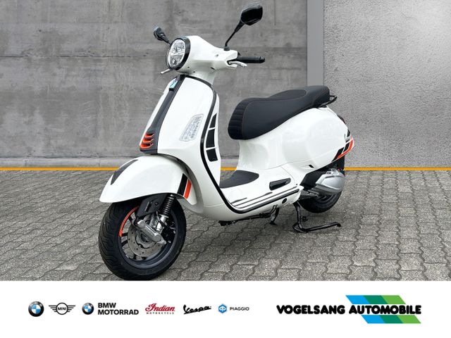 Vespa GTS 310 Super Sport HPE, Black Parts, Keyless Ri