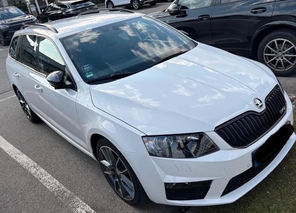 Skoda Octavia Combi RS 2.0 TFSI 6Gang*AHK