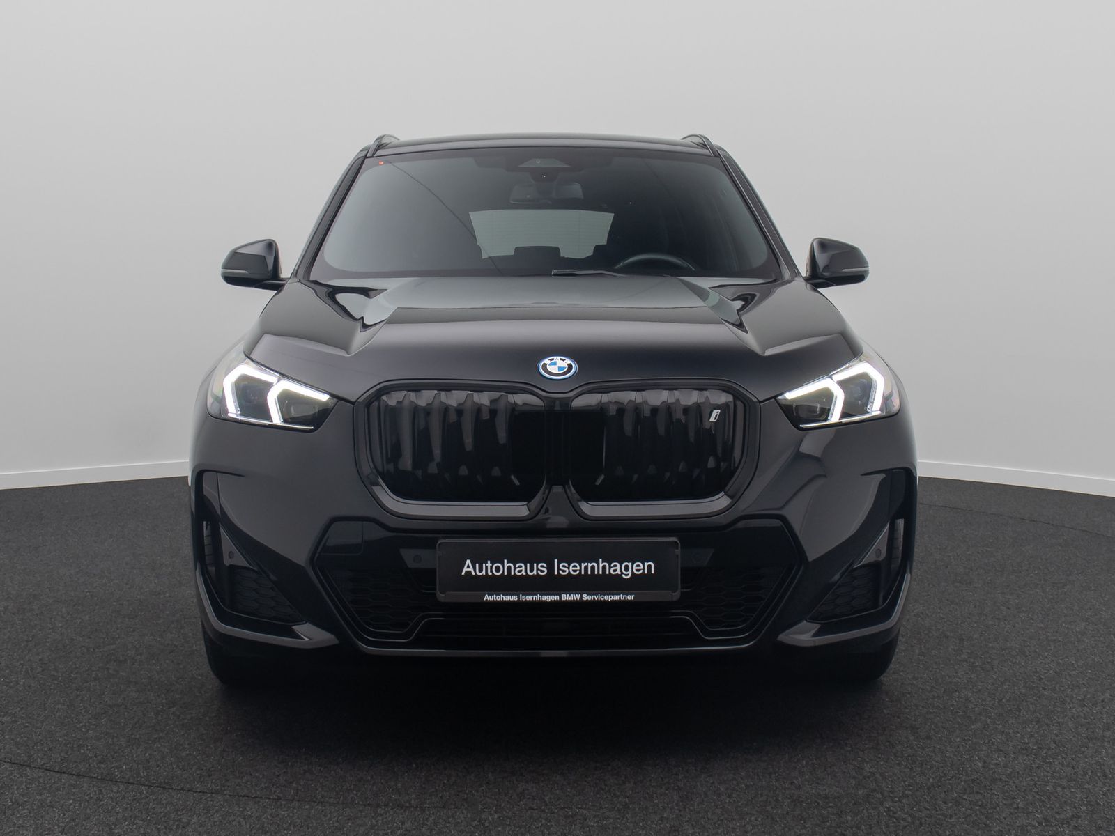 Fahrzeugabbildung BMW iX1 xD30 M Sport DriveAs Kamera DAB Komfort 18"