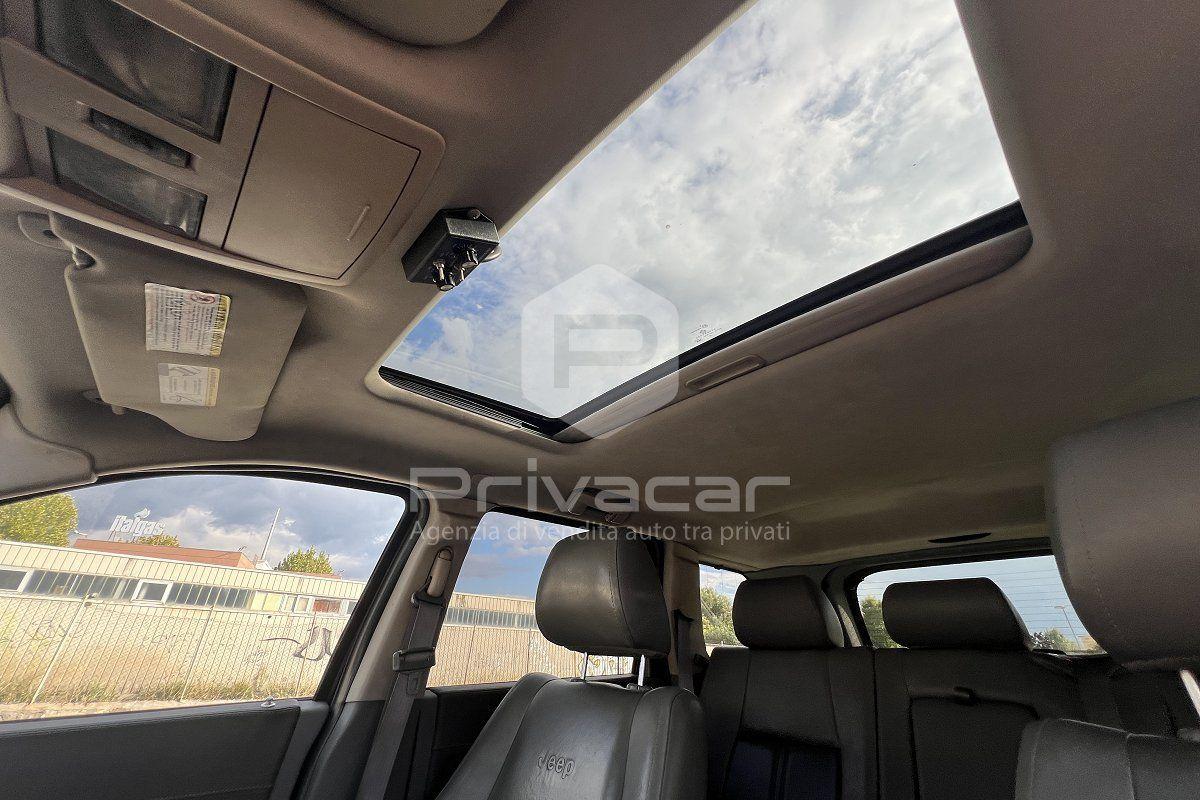 Jeep Grand Cherokee 2005 — photo 14