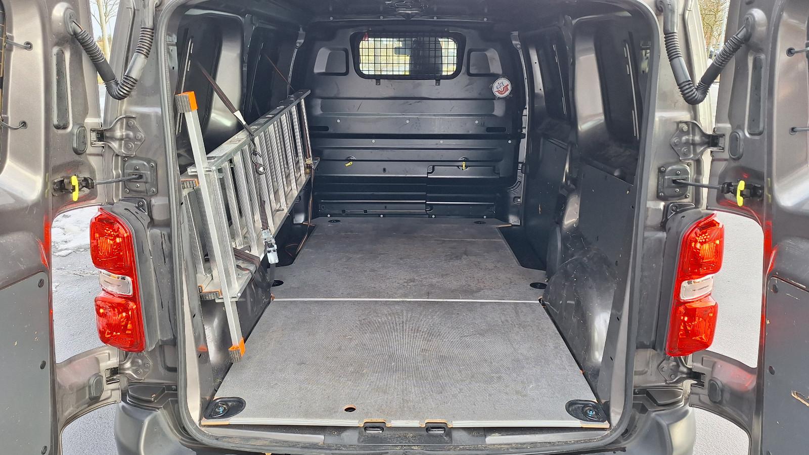 Toyota Proace L1 Meister/Navi/Kamera/PDC/Garantie