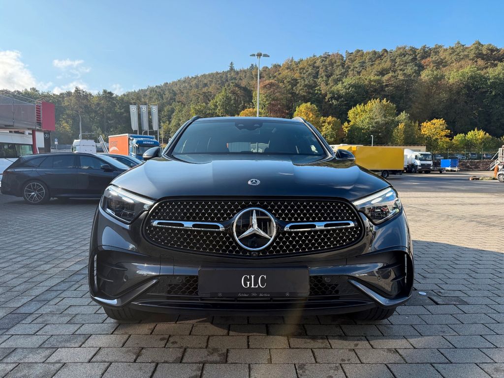Image of Mercedes-Benz GLC 300