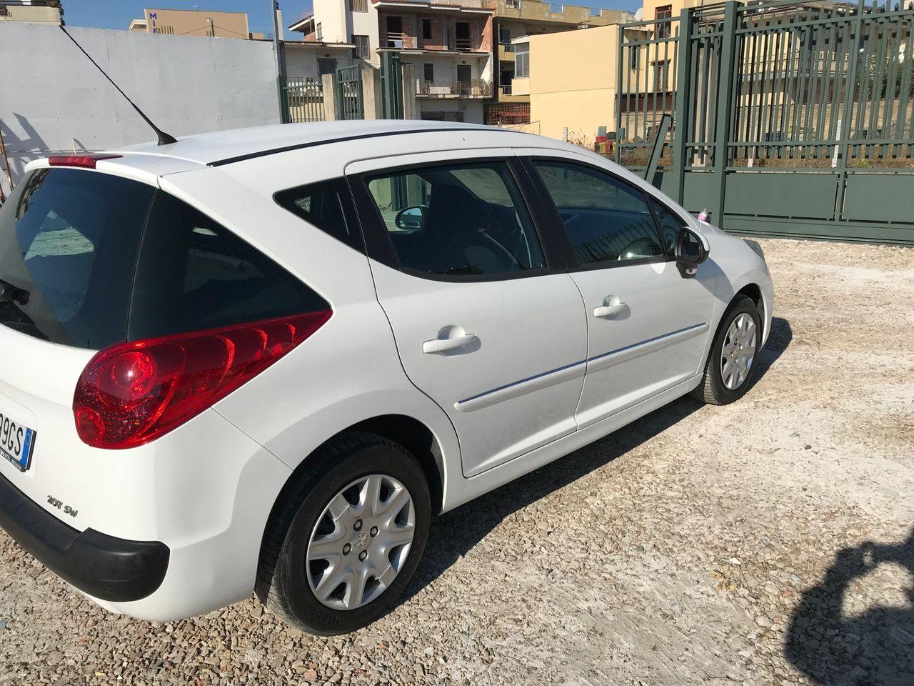 Peugeot 207 2013 — photo 5