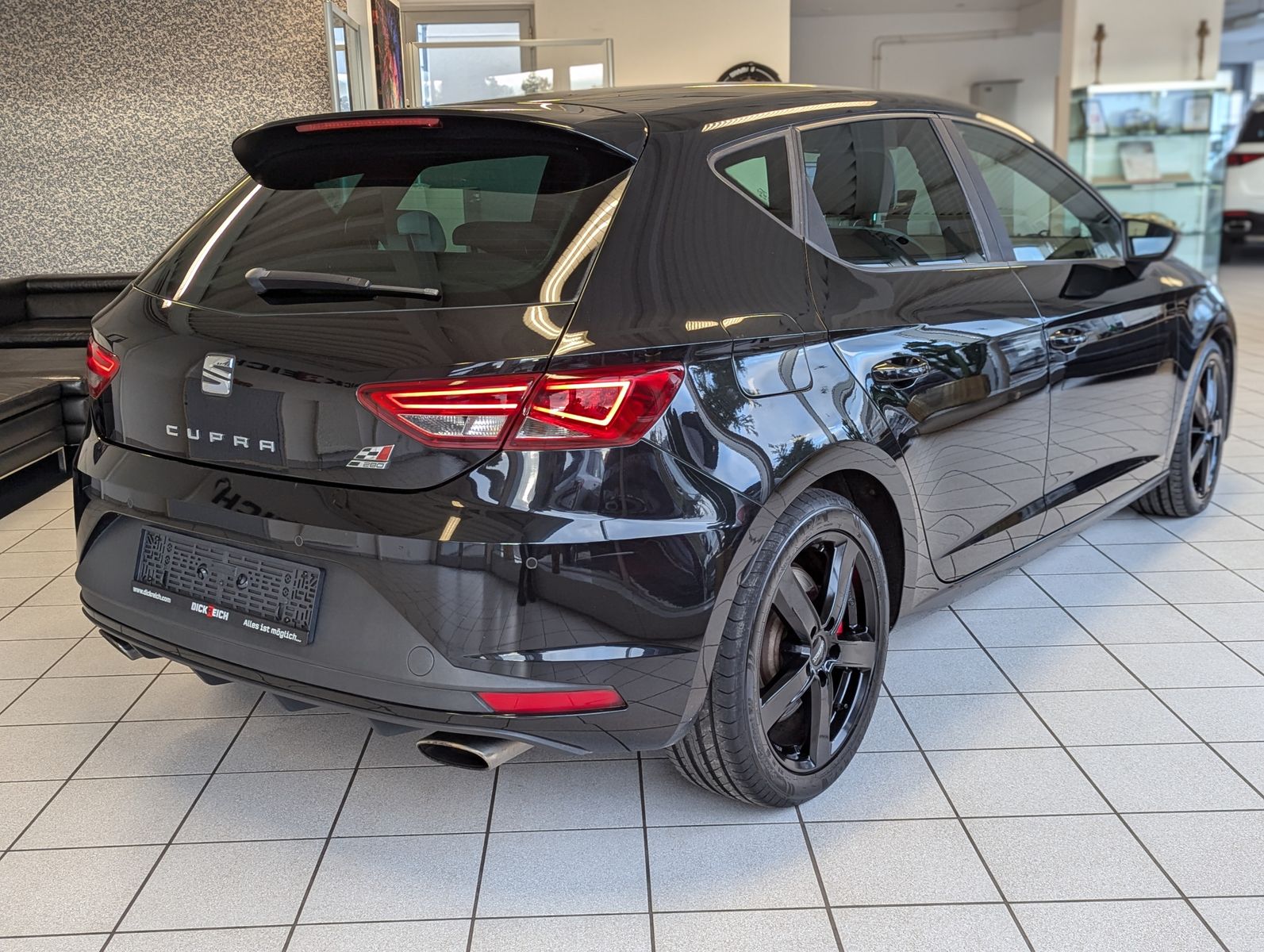 SEAT Leon Cupra 280 Service-Bremsen-Reifen-Neu LED - Image 7