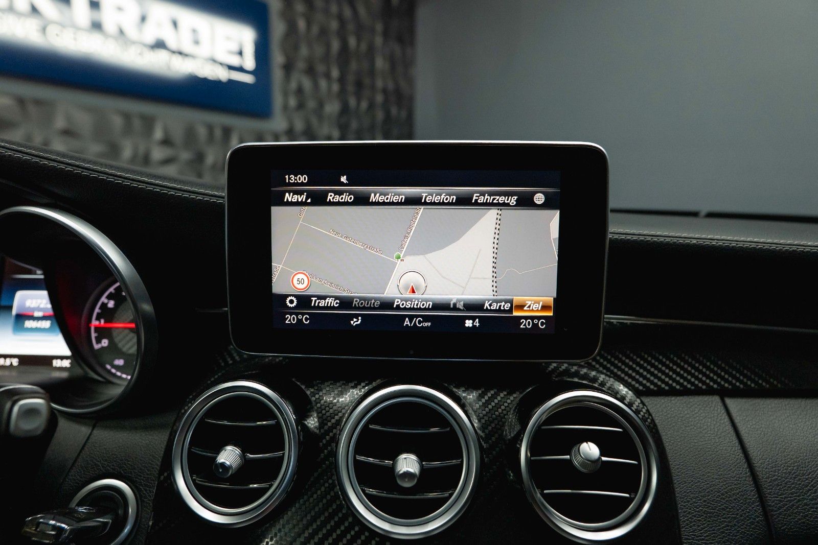Fahrzeugabbildung Mercedes-Benz C 63 AMG Coupe Edition 1 Night Carbon *ACC*LED*