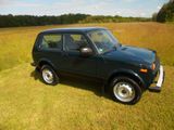 Lada Niva 4x4 Grün SV,AHK 13250 km TOP!!! - Lada: 4.4
