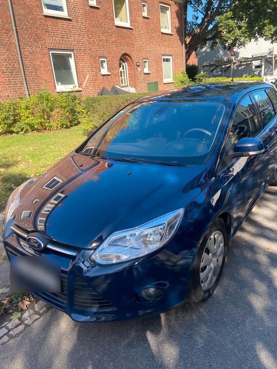 Ford Focus 2014 — rear view