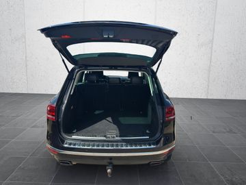Volkswagen Touareg - 7