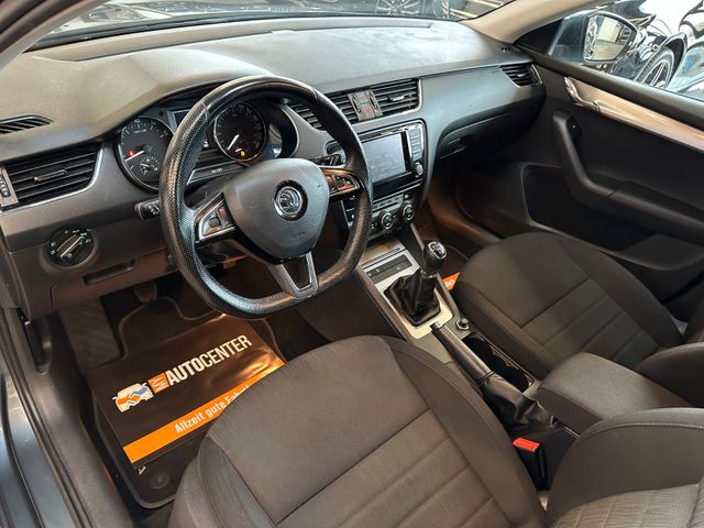 Skoda Octavia Combi Style *Xenon*Klima*ACC*