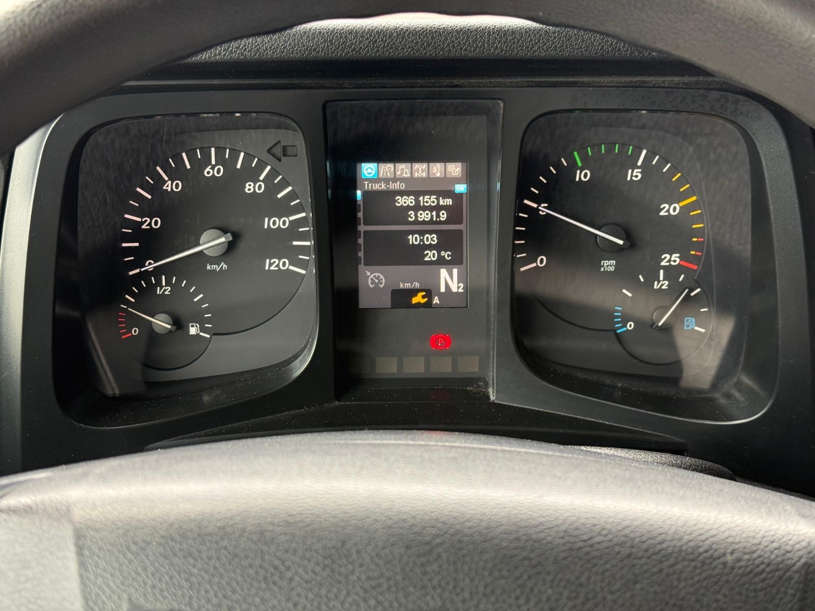 Fahrzeugabbildung Mercedes-Benz Arocs 2645 6x4 SZM Kipphydraulik