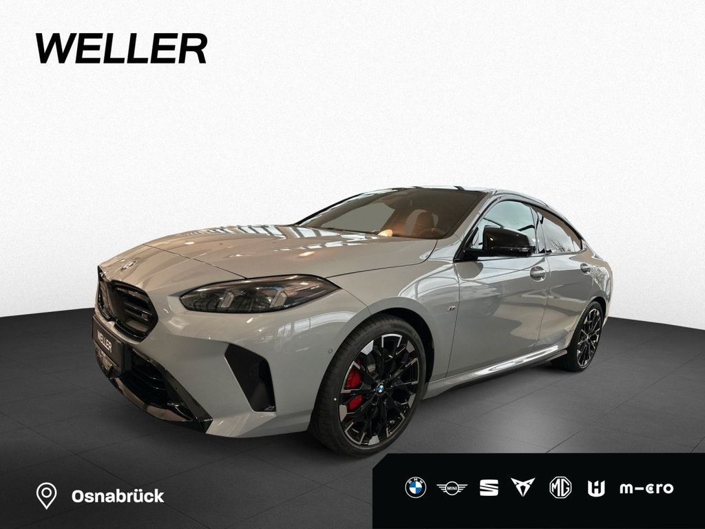 BMW M235